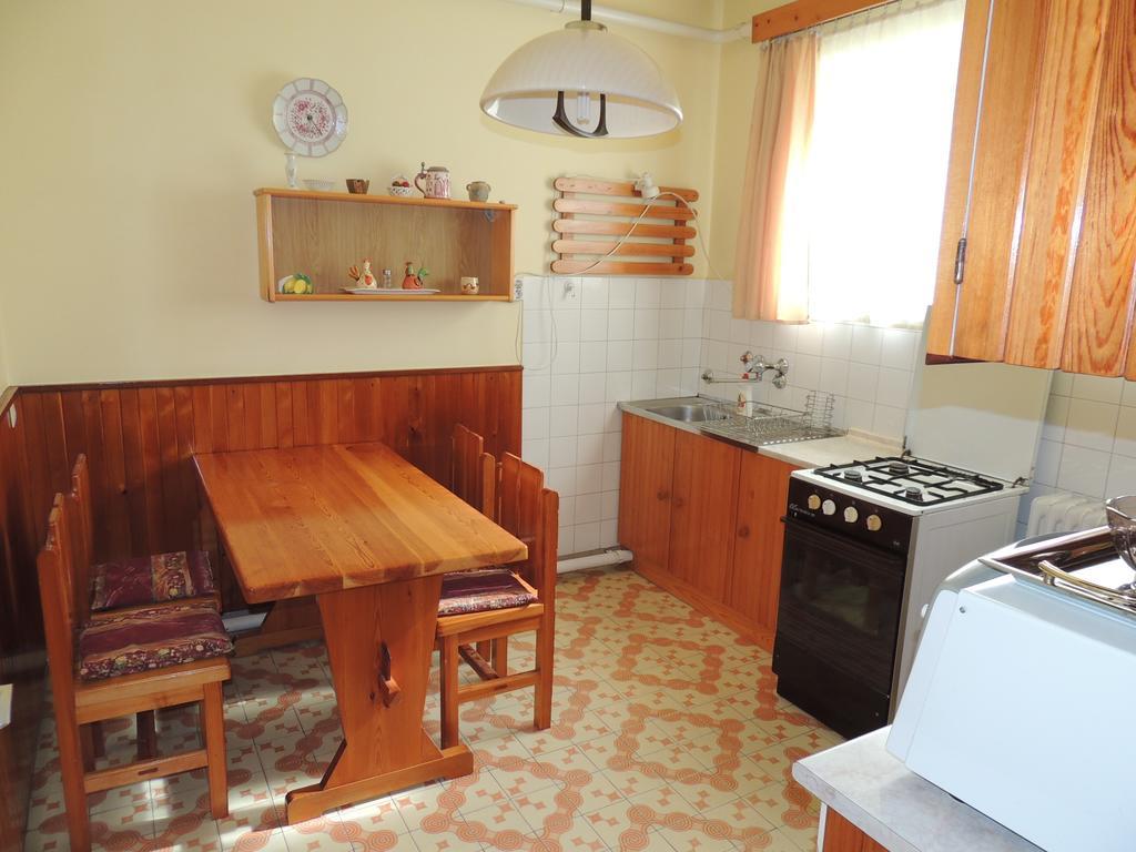 Roselio Garden Daire Hévíz Oda fotoğraf